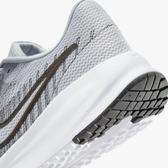 Кроссовки Nike RUN DEFY HM9594-003 фото 6 — интернет-магазин Tapok