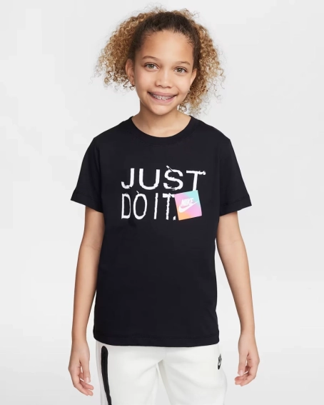 Футболка подростковая K NSW TEE BRANDMARK 1 JDI HM5852-010 Nike L Черный HM5852-010 фото 1 — интернет-магазин Tapok