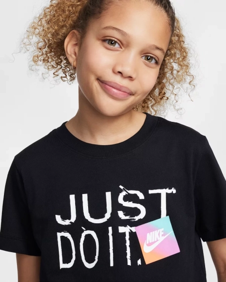Футболка подростковая K NSW TEE BRANDMARK 1 JDI HM5852-010 Nike L Черный HM5852-010 фото 3 — интернет-магазин Tapok
