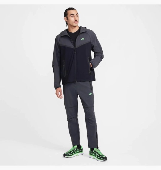 Костюм Nike Tech Woven HM8241-060__HM7151-013 фото 2 — интернет-магазин Tapok