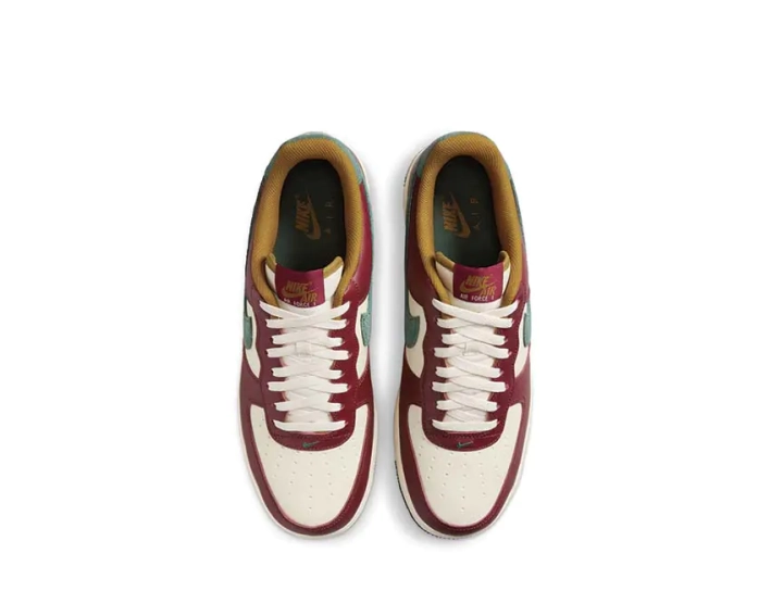 Кроссовки NIKE AIR FORCE 1 07 LV8 HQ3612-113 фото 4 — интернет-магазин Tapok