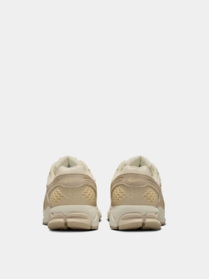 Кроссовки Nike Zoom Vomero 5 HQ0458-200 фото 3 — интернет-магазин Tapok