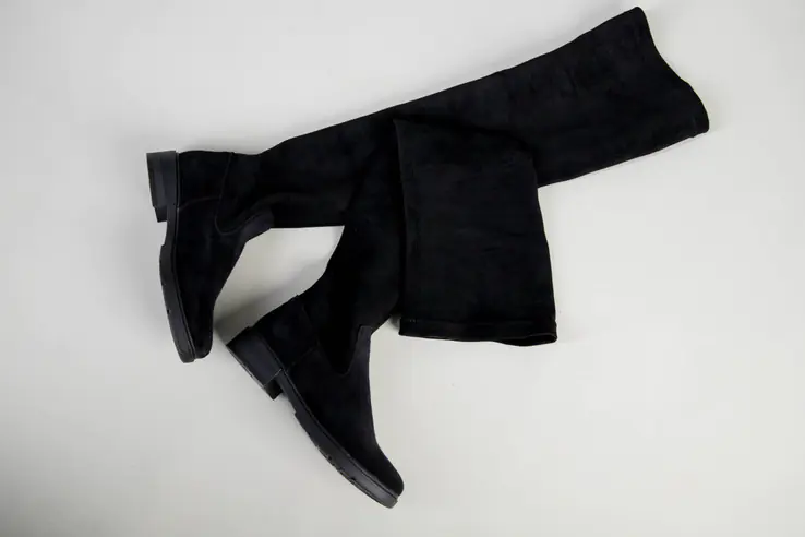 Зимові чорні замшеві чоботи-панчохи фото 8 — інтернет-магазин Tapok