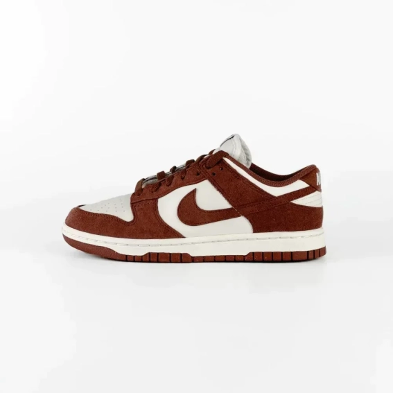 Кроссовки WMNS Nike Dunk Low Pro HJ7673 001 фото 1 — интернет-магазин Tapok