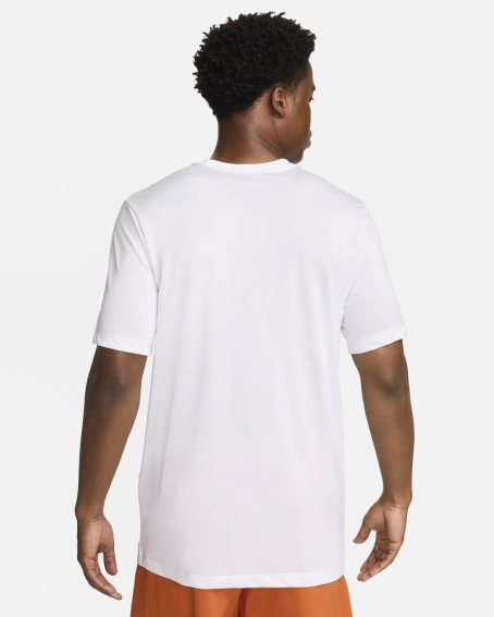 Футболка Nike Dri-Fit Tee Rlgd Camo Gfx FV8370-100 фото 2 — интернет-магазин Tapok