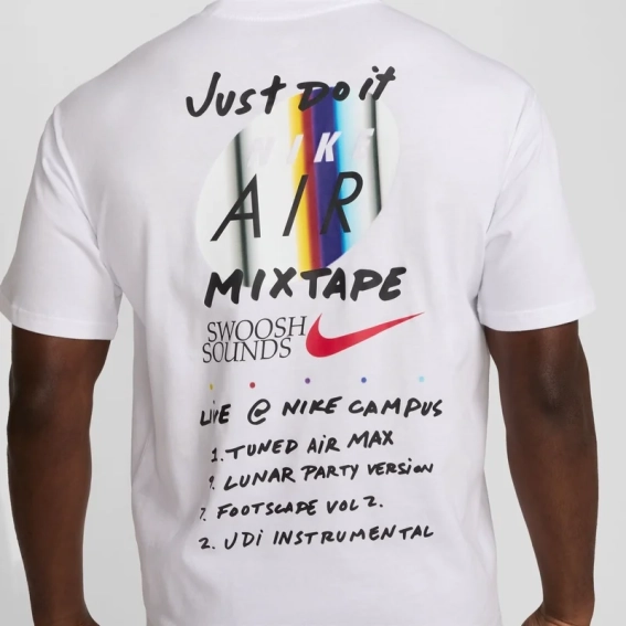 Футболка Nike U NSW TEE M90 OC MIXTAPE HJ0604-100 фото 1 — интернет-магазин Tapok