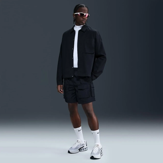 Шорты мужские Nike Tech Black HJ0677-010 фото 2 — интернет-магазин Tapok