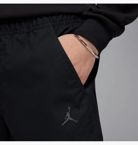 Шорти чоловічі Air Jordan Ess Woven Short Black HF9335-010 фото 5 — інтернет-магазин Tapok
