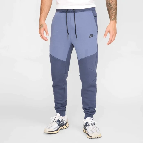 Брюки Брюки Nike Tech Fleece HV0959-437 фото 1 — интернет-магазин Tapok