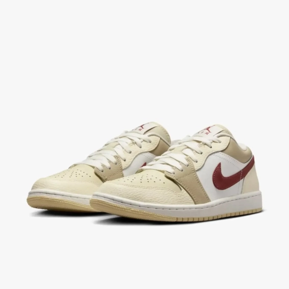 Кроссовки WMNS AIR JORDAN 1 LOW HV6530-100 фото 5 — интернет-магазин Tapok