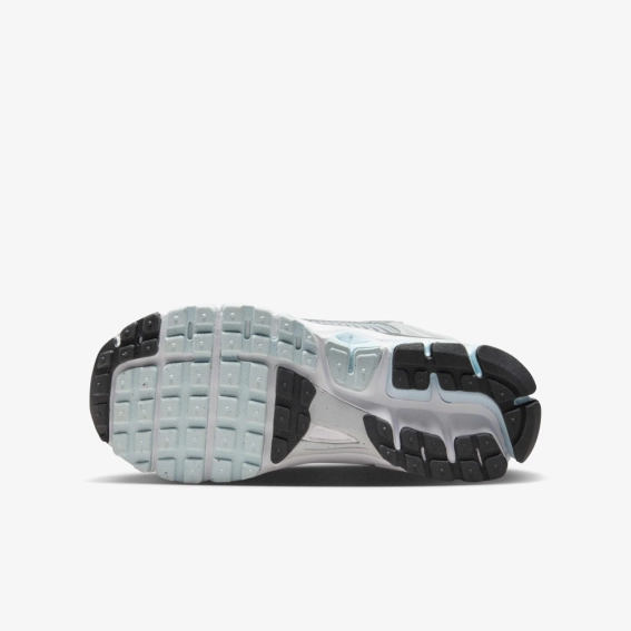 Кроссовки женские Nike Zoom Vomero 5 Gs (HQ3255-043) фото 2 — интернет-магазин Tapok
