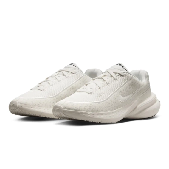 Кроссовки женские Nike Uplift Sc (IB2766-002) фото 1 — интернет-магазин Tapok
