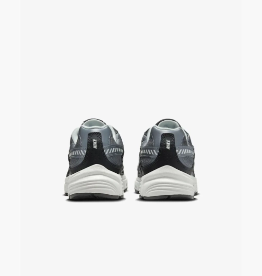 Кроссовки мужские Nike Nike Initiator Grey IB3083-001 фото 3 — интернет-магазин Tapok