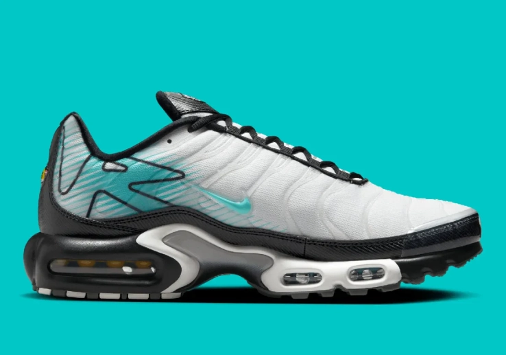 Кроссовки Nike AIR MAX PLUS HV6225-100 фото 3 — интернет-магазин Tapok