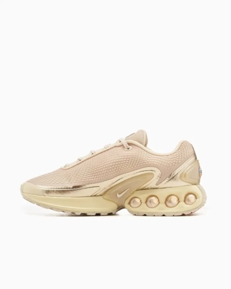 Кроссовки женские Nike Air Max Dn (HV4861-200) фото 2 — интернет-магазин Tapok