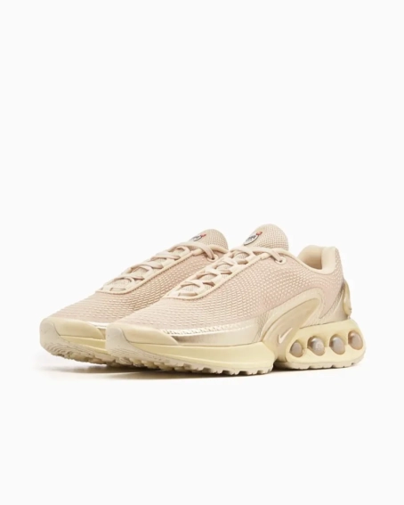 Кроссовки женские Nike Air Max Dn (HV4861-200) фото 5 — интернет-магазин Tapok