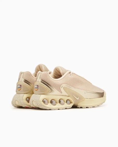 Кроссовки женские Nike Air Max Dn (HV4861-200) фото 6 — интернет-магазин Tapok