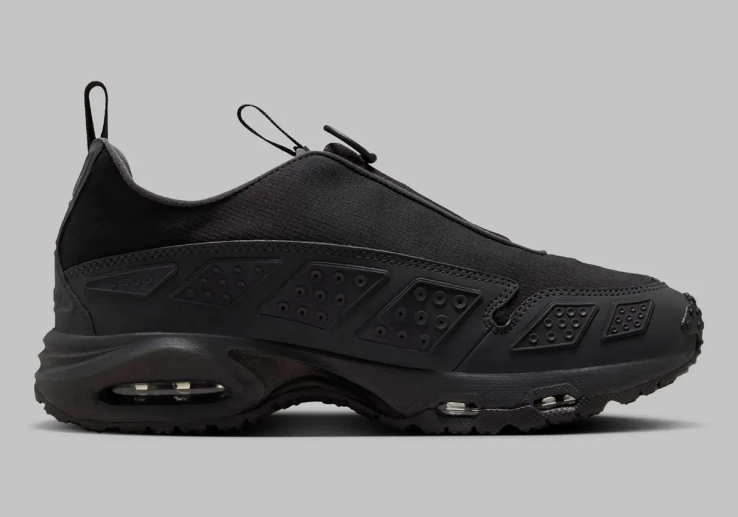 Кросівки W Nike Air Max SNDR GTX FZ4238-001 фото 2 — інтернет-магазин Tapok