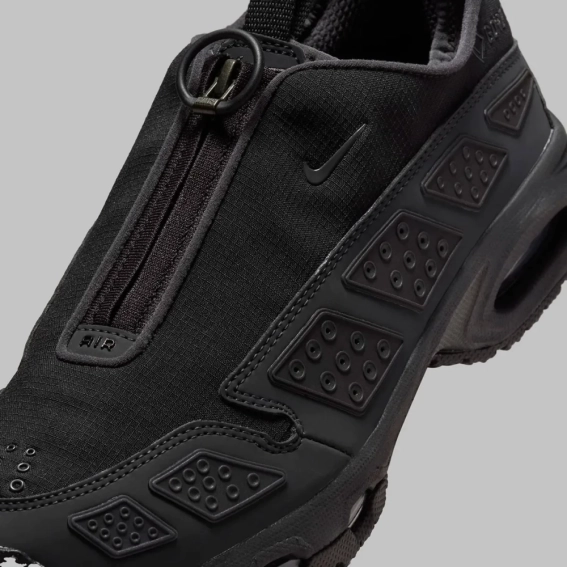 Кросівки W Nike Air Max SNDR GTX FZ4238-001 фото 5 — інтернет-магазин Tapok