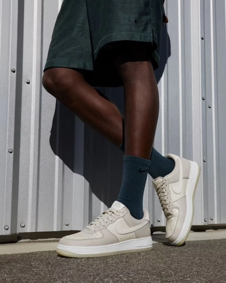 Кросівки Nike Air Force 1 & 07 Lv8 Grey FN5832 001 фото 6 — інтернет-магазин Tapok