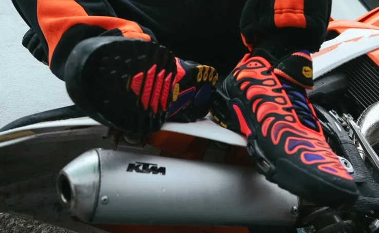 Кроссовки Nike Air Max Plus Drift &quot;All Day&quot; FD4290 003 фото 9 — интернет-магазин Tapok