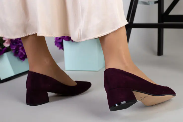 Туфли женские из велюра сливового цвета фото 5 — интернет-магазин Tapok