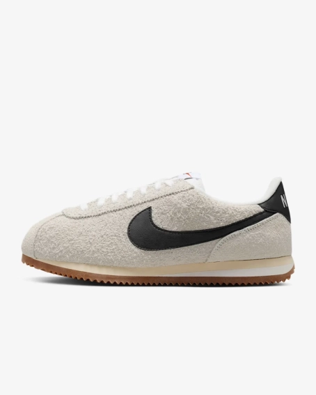 Кроссовки Nike Cortez &quot;Summit White/Muslin/Gum&quot; FJ2530 102 фото 1 — интернет-магазин Tapok