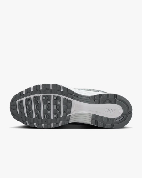 Кросівки Nike P-6000 Grey Metallic CD6404 023 фото 4 — інтернет-магазин Tapok