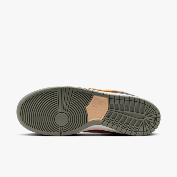 Кросівки Nike SB Dunk Low Light Carbon Monarch HF3063-002 фото 2 — інтернет-магазин Tapok