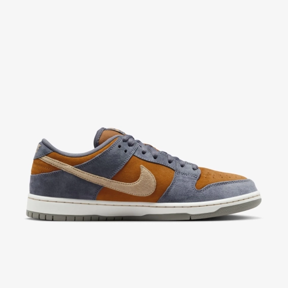 Кросівки Nike SB Dunk Low Light Carbon Monarch HF3063-002 фото 3 — інтернет-магазин Tapok