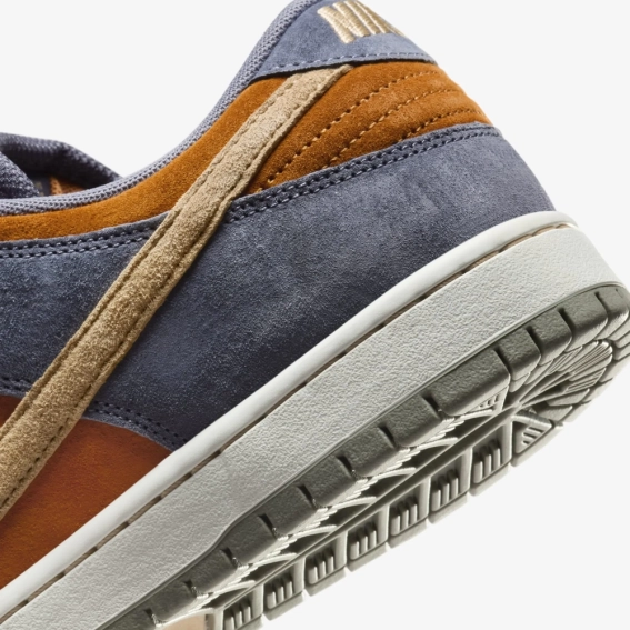 Кросівки Nike SB Dunk Low Light Carbon Monarch HF3063-002 фото 8 — інтернет-магазин Tapok