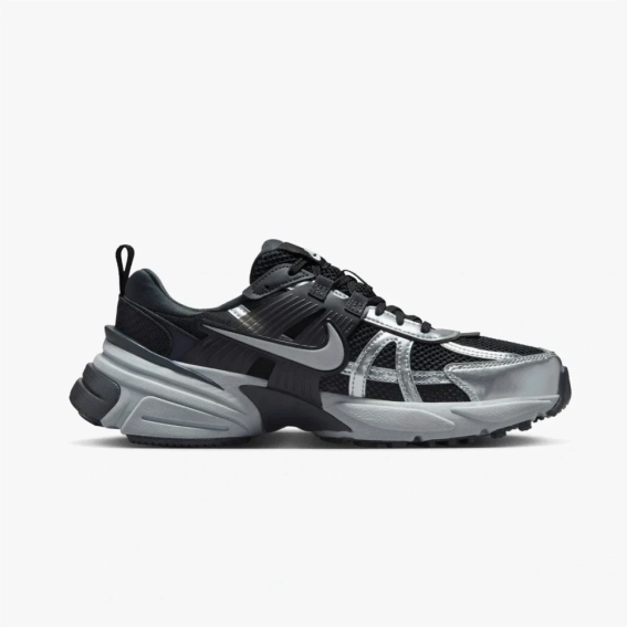 Кроссовки Nike V2K Run Black/Metallic FD0736 005 фото 3 — интернет-магазин Tapok