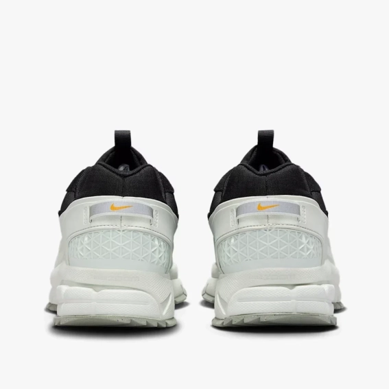 Кроссовки Nike Zoom Vomero Roam Winter White/Black FV2295 001 фото 4 — интернет-магазин Tapok