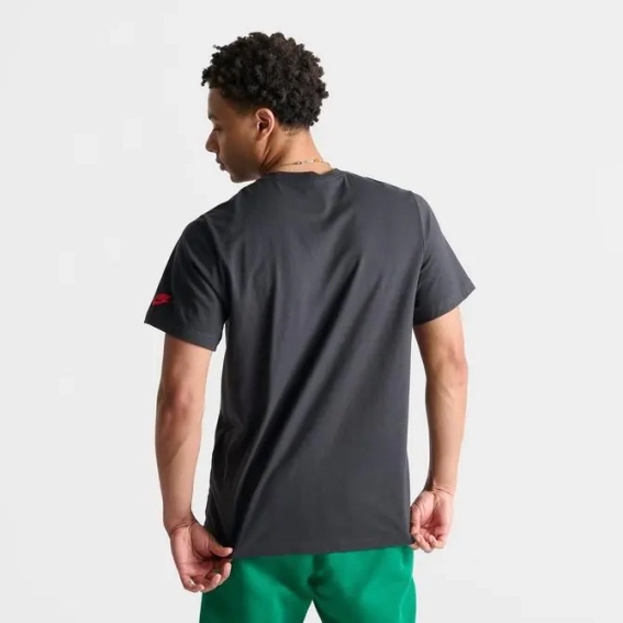 Футболка Nike Sportswear NYC Hyperlocal T-Shirt Black HQ1639-045 фото 4 — интернет-магазин Tapok