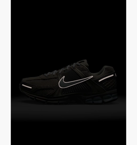 Кроссовки мужские Nike Zoom Vomero 5 Se Beige FZ3653-104 фото 3 — интернет-магазин Tapok