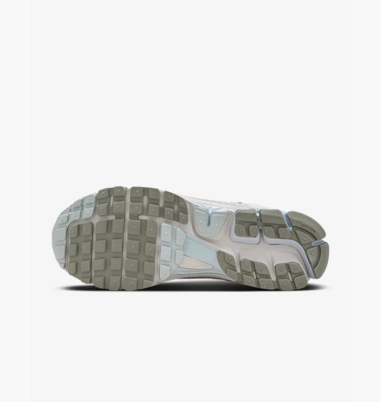 Кроссовки мужские Nike Zoom Vomero 5 Se Beige FZ3653-104 фото 4 — интернет-магазин Tapok