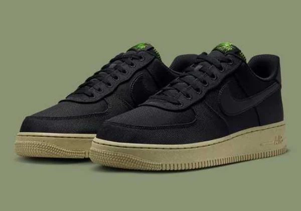 Кроссовки Nike AIR FORCE 1 07 LV8 FJ4160-001 фото 1 — интернет-магазин Tapok