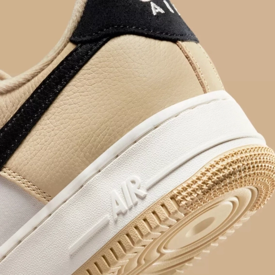 Кроссовки Nike Air Force 1 07 LX DV7186-700 фото 8 — интернет-магазин Tapok