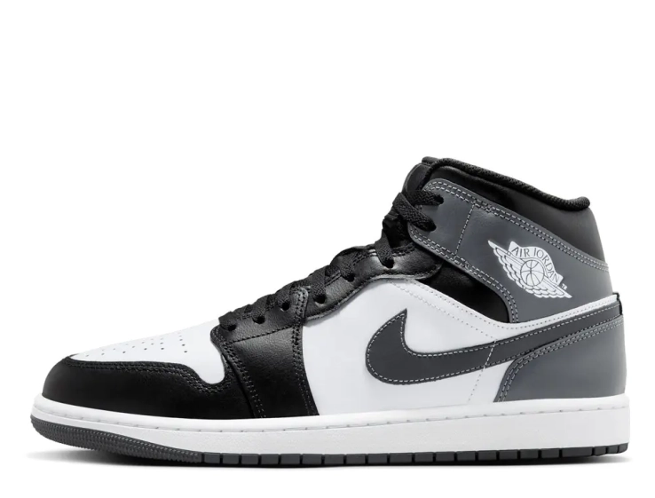 Кроссовки Nike Air Jordan 1 Mid DQ8426-001 фото 1 — интернет-магазин Tapok
