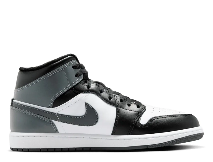 Кроссовки Nike Air Jordan 1 Mid DQ8426-001 фото 2 — интернет-магазин Tapok