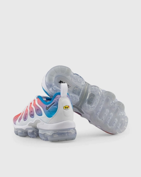 Кросівки W Air Vapormax plus CI5862-600 фото 2 — інтернет-магазин Tapok
