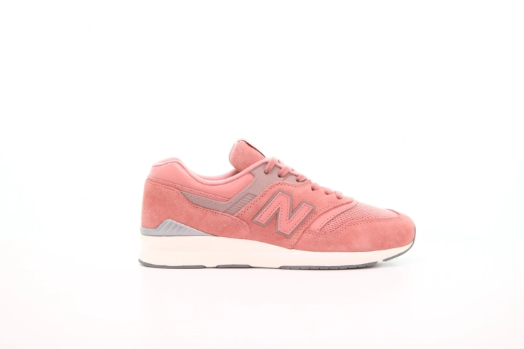 Кросівки W New balance 697 WL697CM фото 1 — інтернет-магазин Tapok