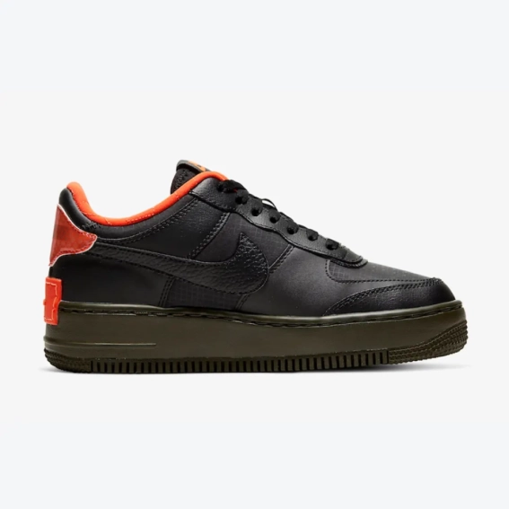 Кросівки W Nike AF1 Shadow SE CQ3317-001 фото 2 — інтернет-магазин Tapok