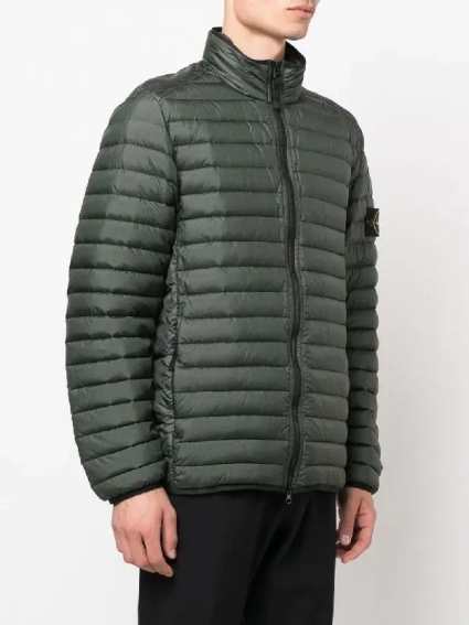 Куртка Stone Island Lightweight Down jacket 771541524.V0057 фото 3 — інтернет-магазин Tapok