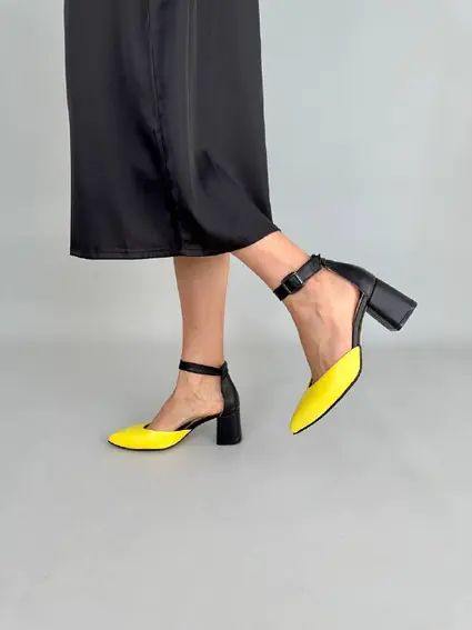 Черные кожаные босоножки с желтым носком каблук 6 см фото 6 — интернет-магазин Tapok
