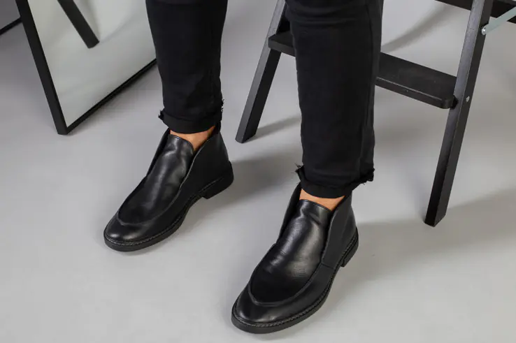 Демисезонные мужские черные кожаные лоферы фото 3 — интернет-магазин Tapok