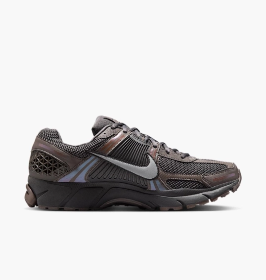 Кроссовки мужские Nike Zoom Vomero 5 Cave Stone Brown HF5493-201 фото 3 — интернет-магазин Tapok