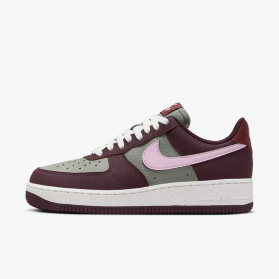 Кросівки Nike Air Force 1 Low '07 Next Nature Burgundy Crush (W) HQ4047-600 фото 1 — інтернет-магазин Tapok