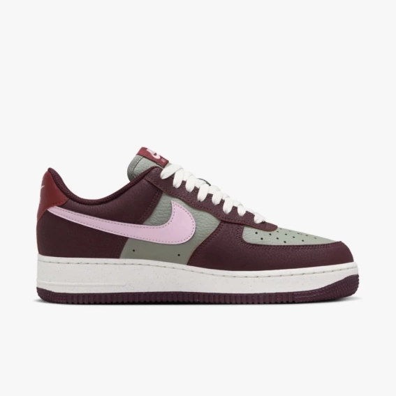 Кросівки Nike Air Force 1 Low '07 Next Nature Burgundy Crush (W) HQ4047-600 фото 3 — інтернет-магазин Tapok