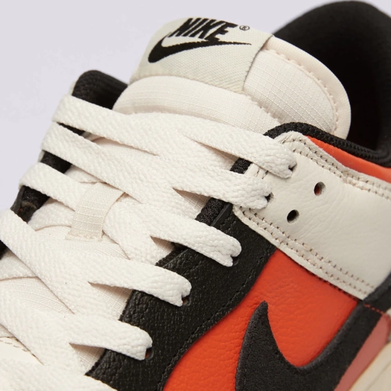 Кроссовки Nike Dunk Low Vintage Coral HQ4988-030 фото 9 — интернет-магазин Tapok